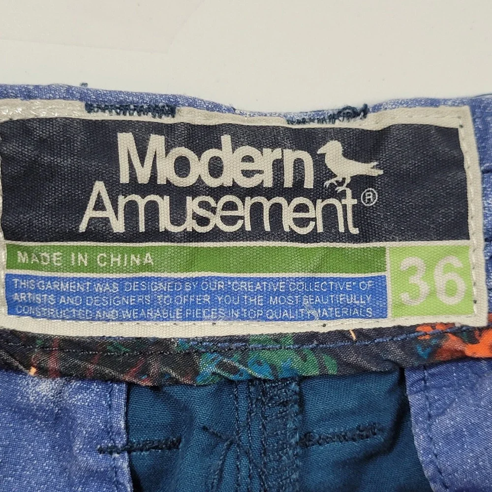 Modern Amusement‎ Chino Shorts Mens 36 Blue Excellent Cotton Casual Floral Trim